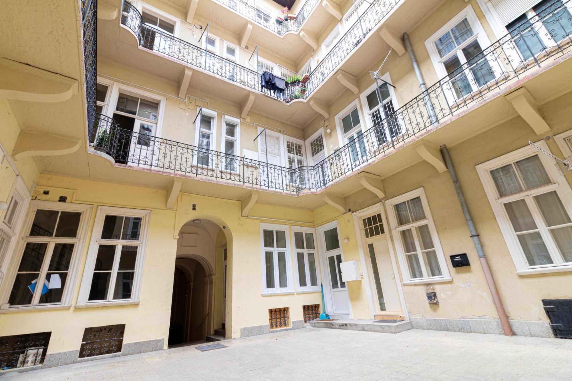 בודפשט Apartman 4 You Westend מראה חיצוני תמונה